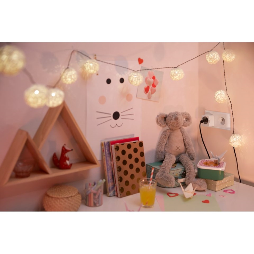 Priză inteligentă F 2300W + contor de energie Wi-Fi WiZ