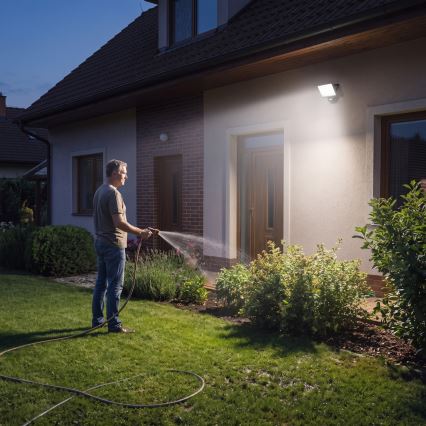 Proiector LED TAMBO EVO cu senzor de mișcare și crepuscular LED/30W/230V 4000K IP44 negru