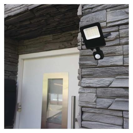 Proiector LED cu senzor VISIO LED/10W/230V 4000K IP65