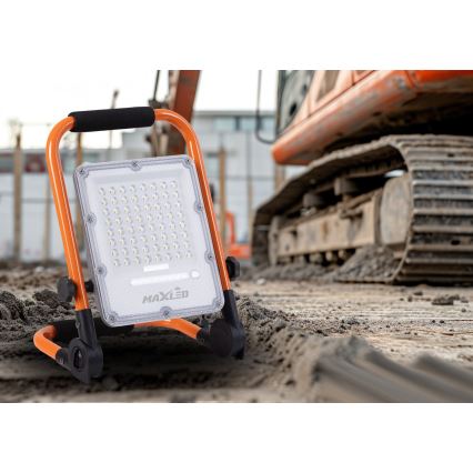 Proiector LED reîncărcabil dimmabil cu stativ LED/100W/3,2V 4500K 10000 mAh IP65 portocaliu