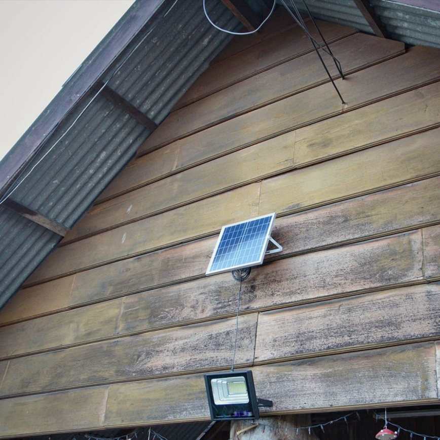 Proiector solar LED exterior LED/40W/10V IP65 6000K 20000 mAh + telecomandă