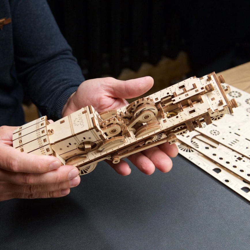 Puzzle mecanic 3D din lemn Harry Potter Expresul Hogwarts Ugears