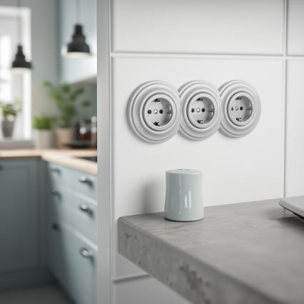 Reblig - Priză triplă retro pentru locuință, cu ramă, SCHUKO 230V, ceramică albă