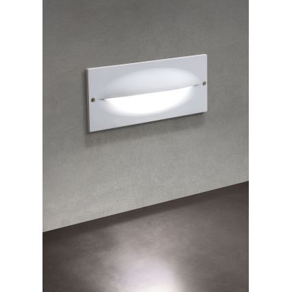 Redo 90009 - Lampă LED de orientare pentru exterior TAMPA, 11W, 230V, IP54, albă