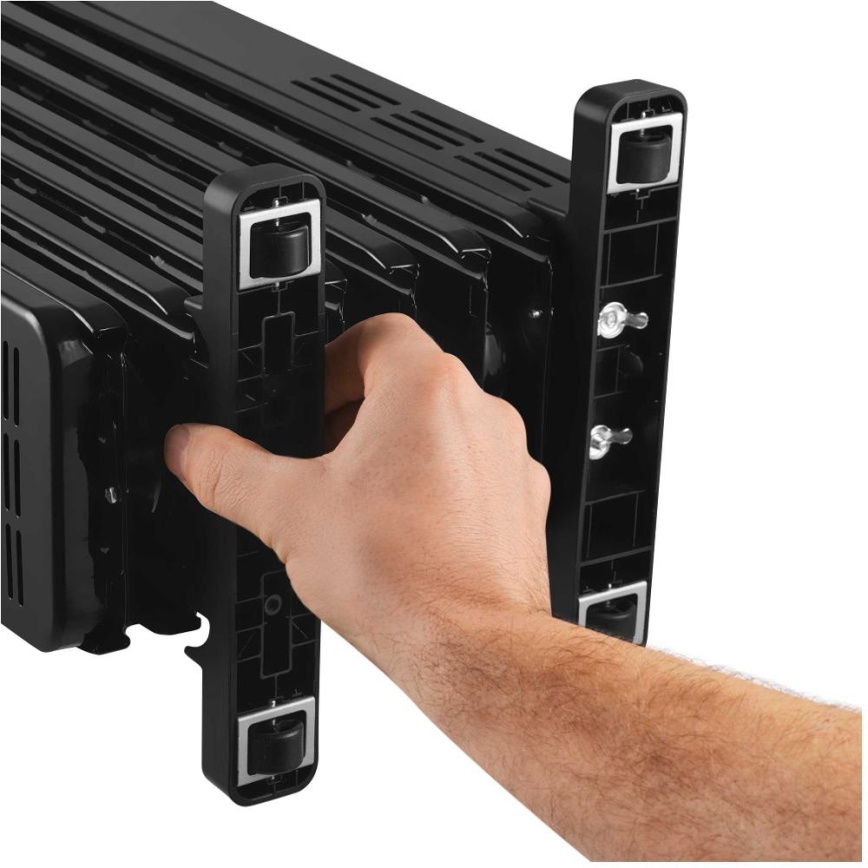 Sencor - Radiator electric cu ulei, 7 aripioare, 600/900/1500W/230V, negru
