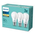 SET 3x Bec LED Philips E27/6W/230V 2700K