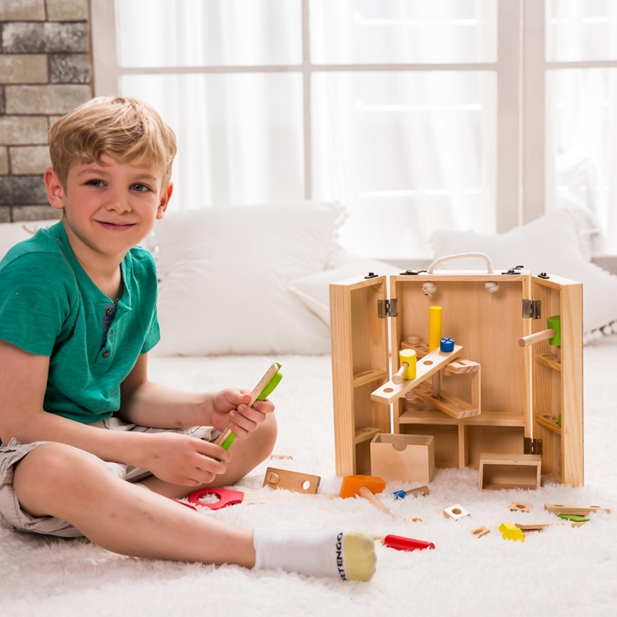 Set de unelte din lemn în valiză – 30 piese