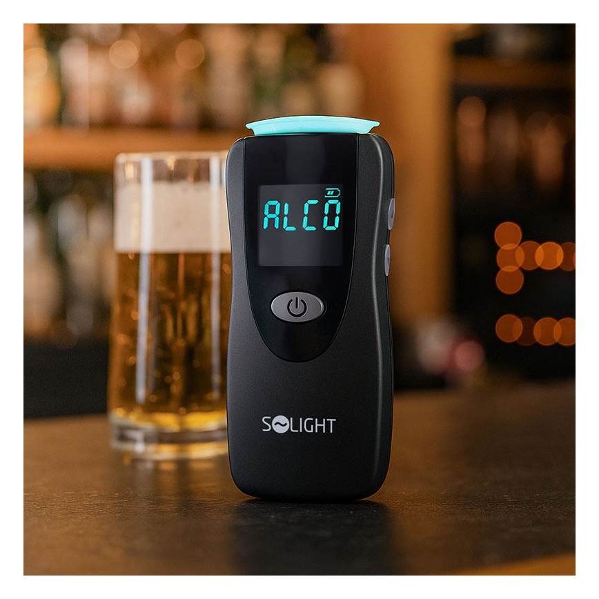 Tester profesional de alcool fără contact cu senzor cu celulă de combustibil, 0,0 - 5,0‰ BAC, sensibilitate 0,08‰, alimentat cu 3xAA