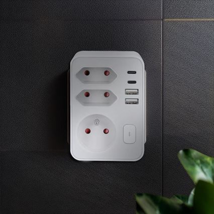 Priză multiplă 1x16A + 2x2,5A cu încărcător 2x USB (A+C), albă
