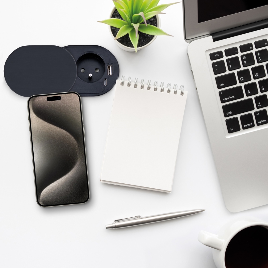 Priză încastrată cu capac glisant, 20W, 1 priză + USB A+C, negru