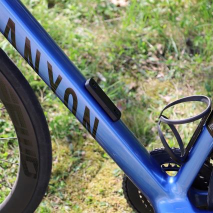 Localizator pentru bicicletă compatibil cu Apple Find My