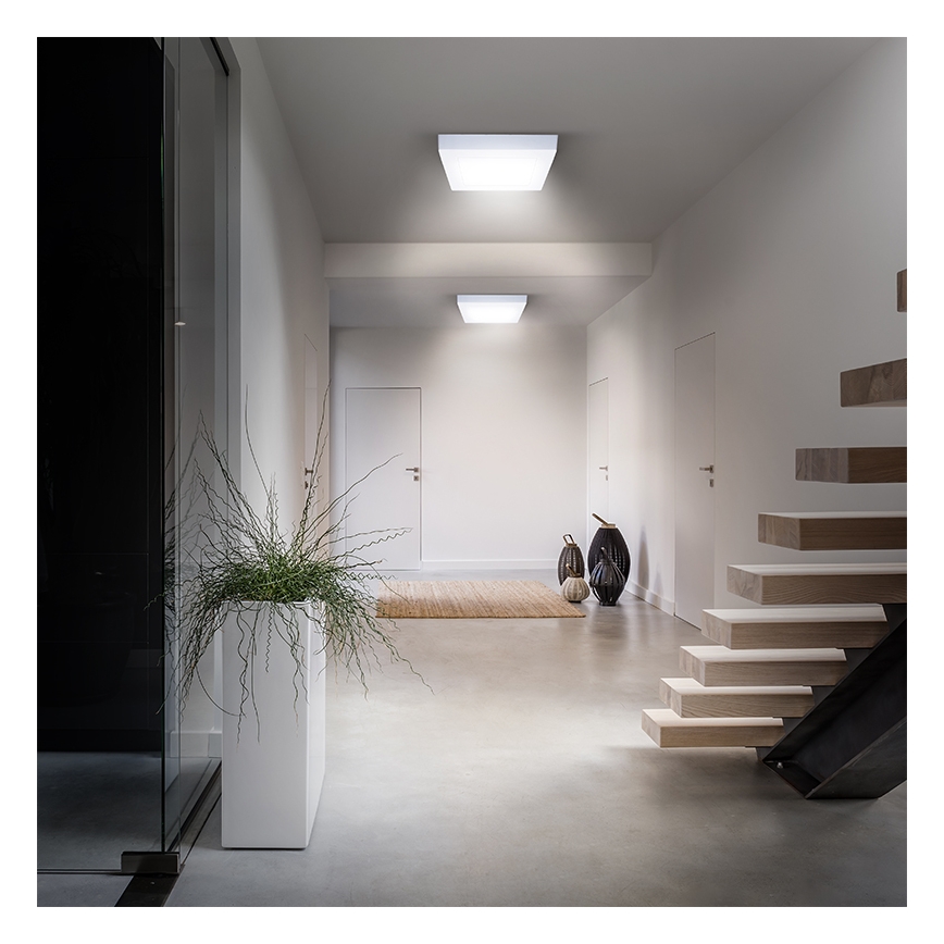 Plafonieră LED 24W, 230V, 3000/4000/6000 K, 30 x 30 cm, albă