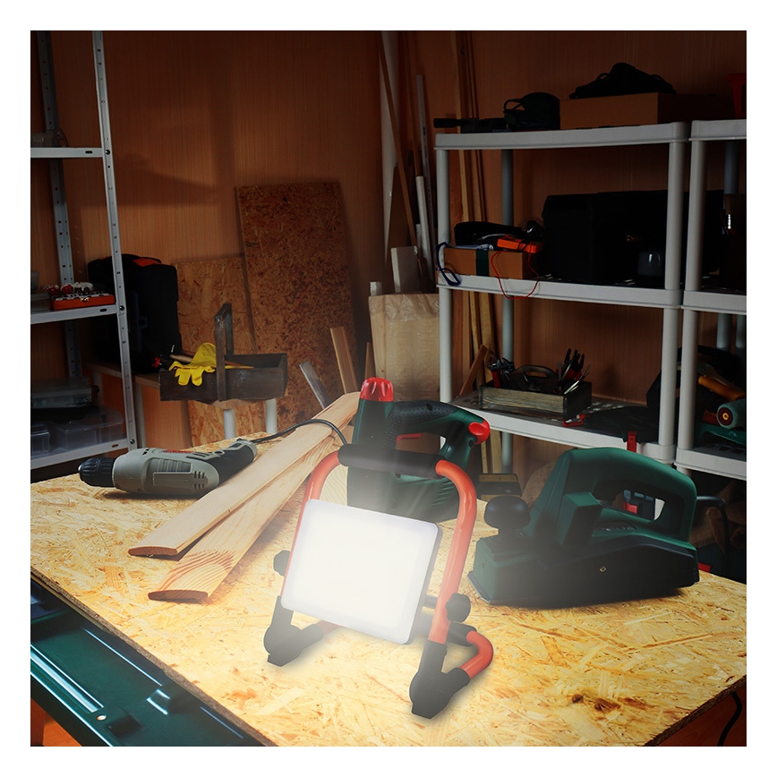 Proiector LED cu stativ LED/30W/230V 4000K IP65