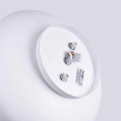 Plafonieră OMIQ 4xE27/15W/230V Ø 30 cm albă