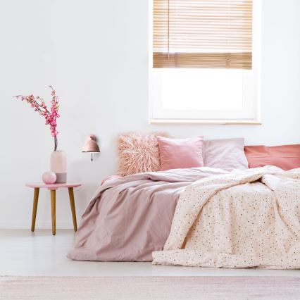 Spot de perete Brilliant TELIO 1xE14/28W/230V roz