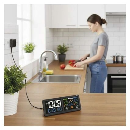 Stație meteo cu afișaj LCD color și alarmă, 5V, 3xAAA + 2xAA, negru