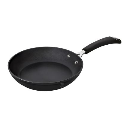 Tigaie cu suprafață din titan 24 cm neagră BerlingerHaus