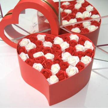 Trandafiri din spumă de săpun RED HEART MIX - dimensiunea L (43 de fire)
