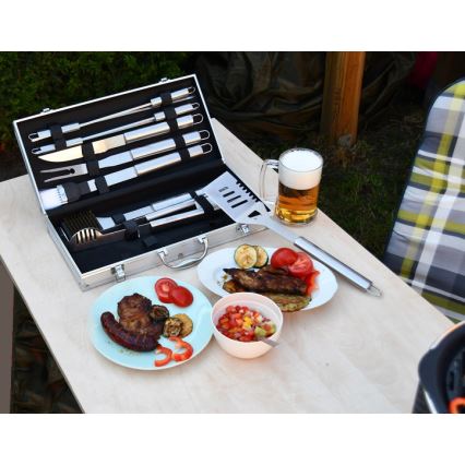 Trusă cu ustensile din oțel inoxidabil pentru grătar 18 buc.