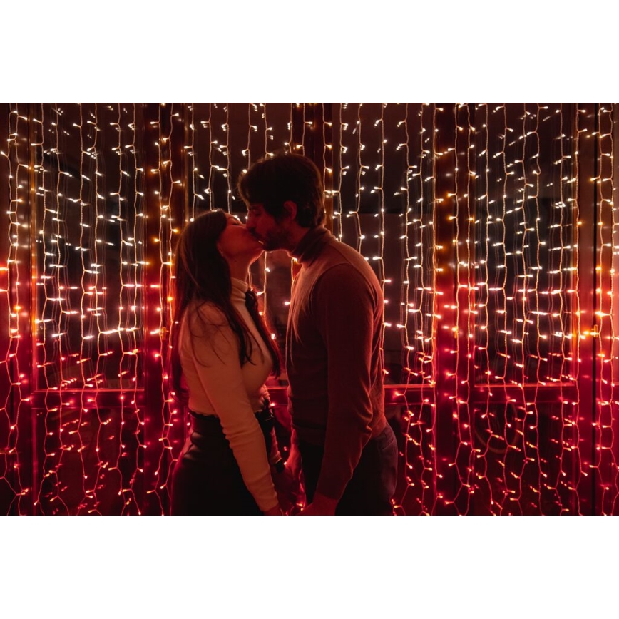 Twinkly - Perdea de Crăciun LED RGBW reglabilă pentru exterior CURTAIN 210xLED 6,1m IP44 Wi-Fi