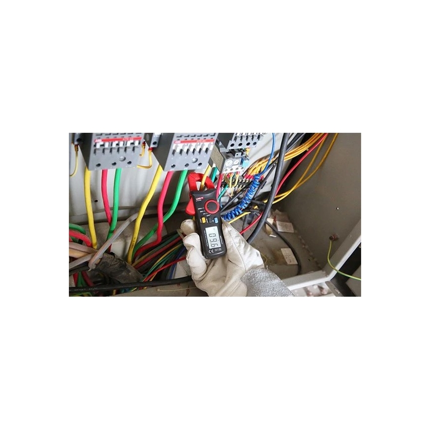 Uni-T UT210A - Multimetru cu clemă 2xAAA