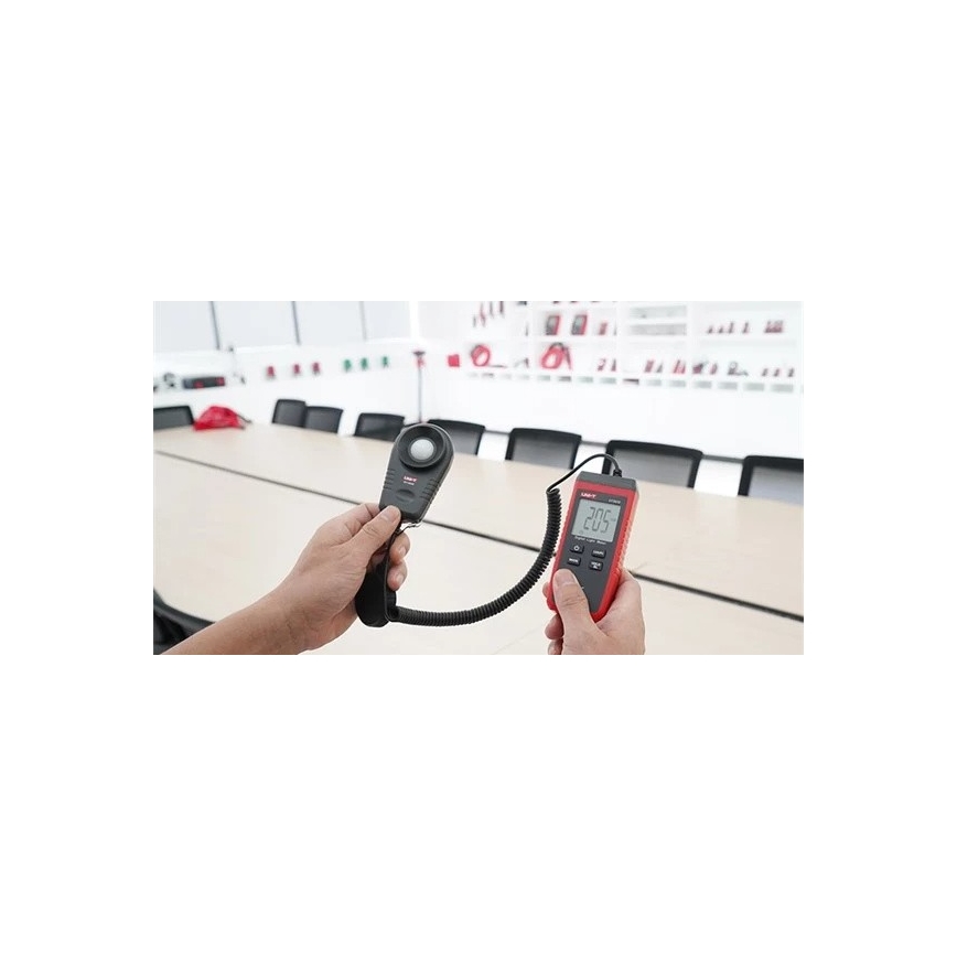 Uni-T UT383S - Luxmetru 3xAAA