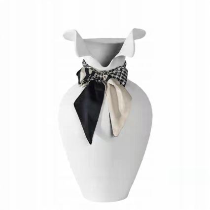 Vază ceramică albă 41,5 x 23 cm