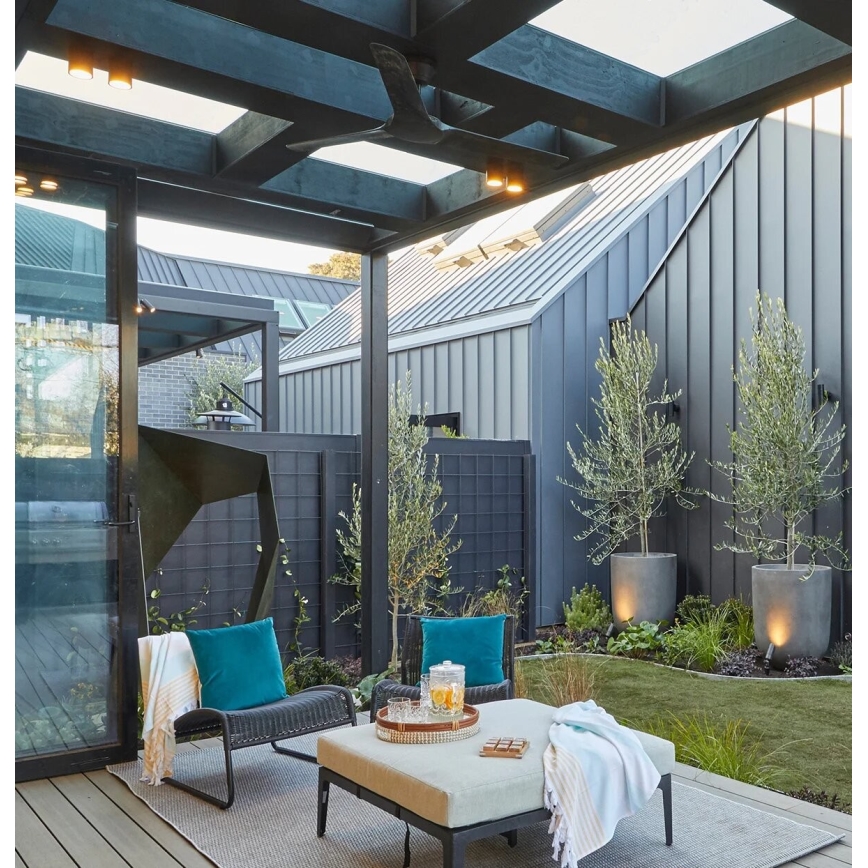 Ventilator de tavan Lucci Air 21321649 ABYSS d. 142 cm IP66 negru + telecomandă