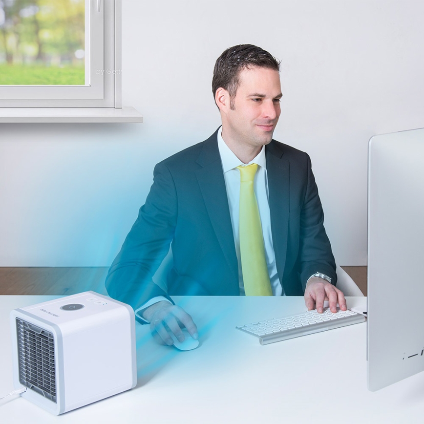 Ventilator portabil cu răcire