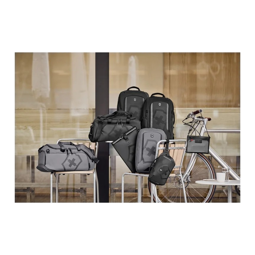 Victorinox - Geantă de călătorie 2-în-1 Touring 2.0, 38 l, neagră