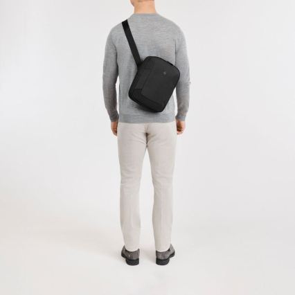 Victorinox - Geantă de umăr Altmont Modern 6 l neagră