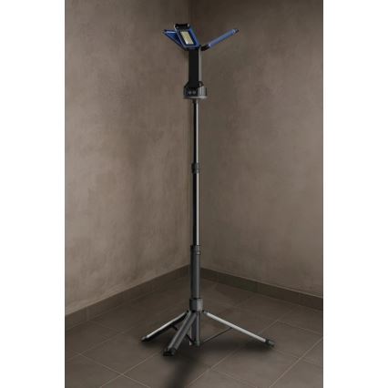Viking - Proiector LED reîncărcabil cu stativ, 3x LED/5V, IPX4, 7000 lm, 4000 mAh
