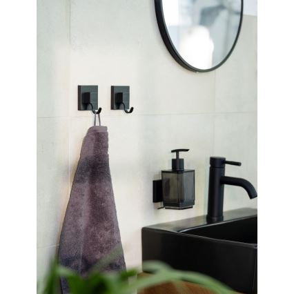 WENKO 71444800 - Dozator de săpun VACUUM-LOC QUADRO ED 7,5x16 cm negru